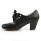 Escarpin Mary Jane noir Pin Up avec nœud et petits cœurs. Talon stable de 6,5 cm. Élégance rétro