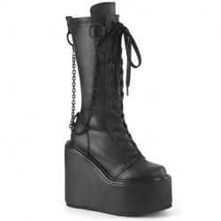 Botte gothique noire femme à chaine et grosse semelle compensée Demonia Cult